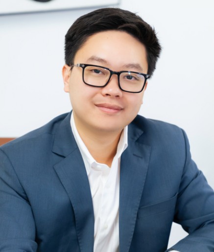 Nam Nguyen, Realty ONE Group West agent